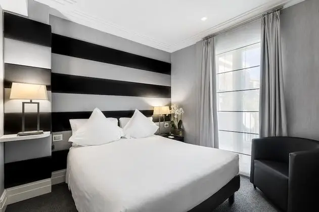 Superior Tek Büyük Yataklı Oda