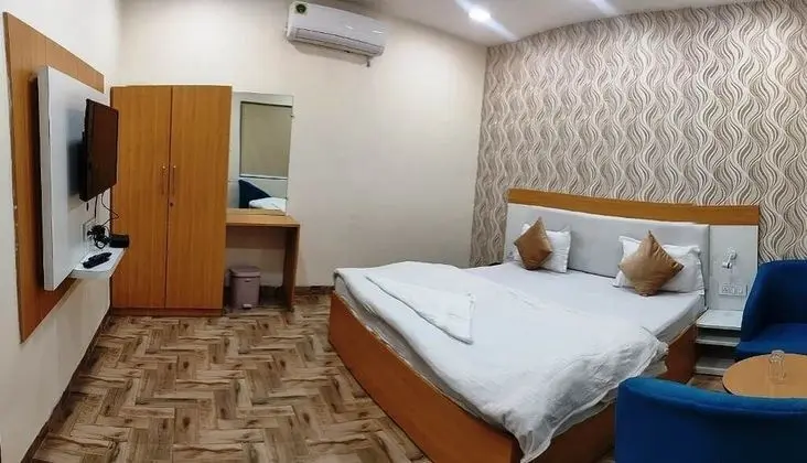 Superior Tek Büyük veya İki Ayrı Yataklı Oda