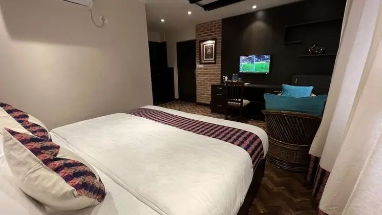 Deluxe Tek Büyük Yataklı Oda