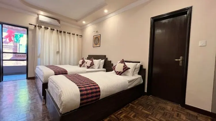 Family Üç Kişilik Oda