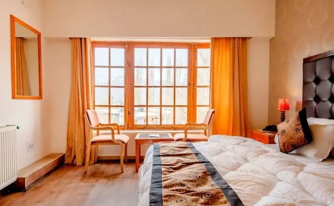 Super Deluxe Room