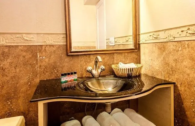 Super Deluxe Room