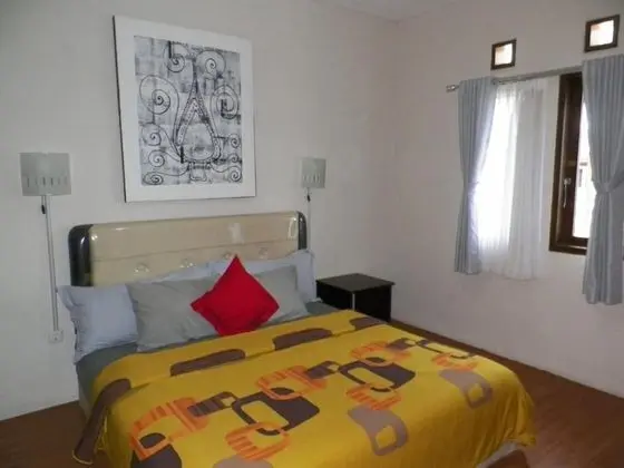 Oda (2 Villa and 3 Deluxe Room)