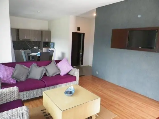 Oda (2 Villa and 3 Deluxe Room)
