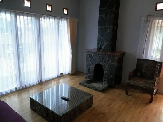 Oda (2 Villa and 3 Deluxe Room)