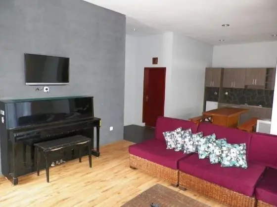 Oda (2 Villa and 3 Deluxe Room)