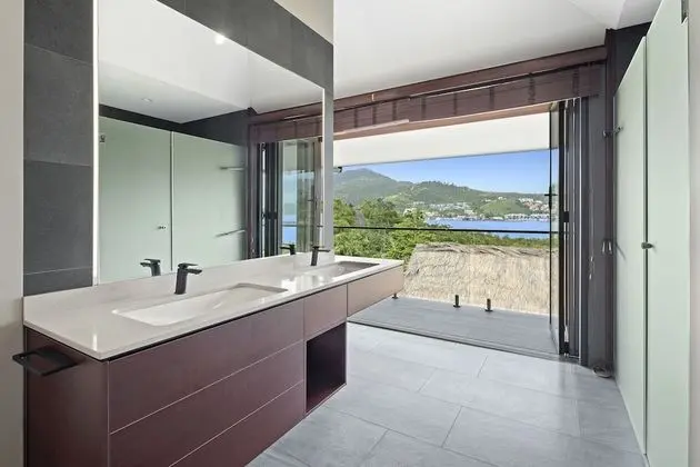 Luxury Ev, Okyanus Manzaralı