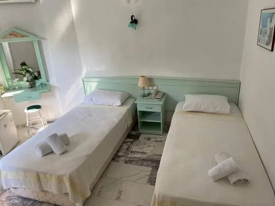 Twin, Bahçe Manzaralı