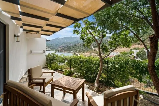 Aile Odası, Deniz ve Doğa Manzaralı, Verandalı