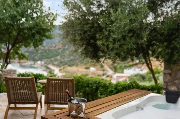 Premium Room, Deniz ve Doğa Manzaralı, Bahçe Jakuzili