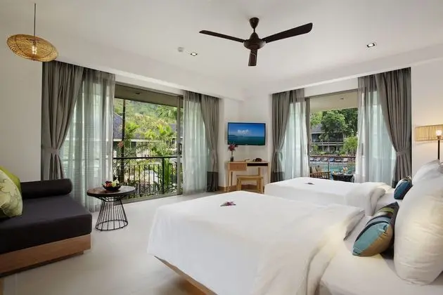 Tropicana Superior Room
