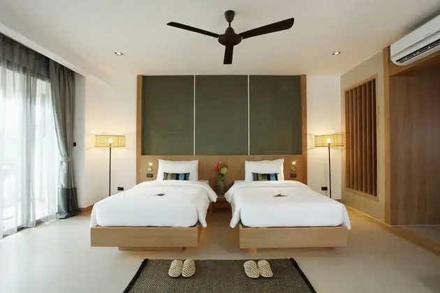 Tropicana Superior Room