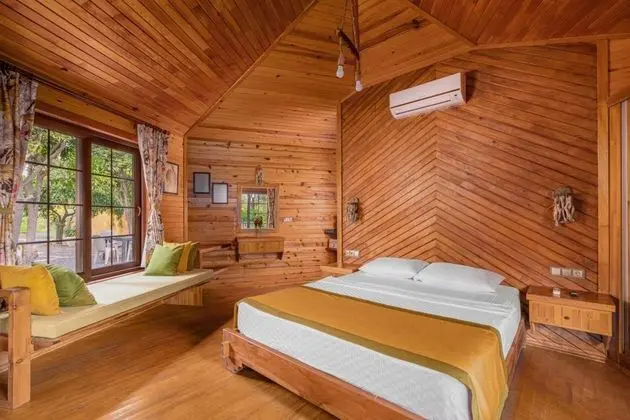 Bungalow, Havuz ve Bahçe Manzaralı, Bahçe Katı