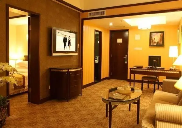 Üçlü Deluxe