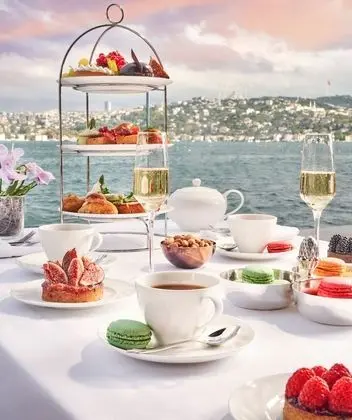 Deluxe Oda, 1 En Büyük (King) Boy Yatak (Bosphorus)