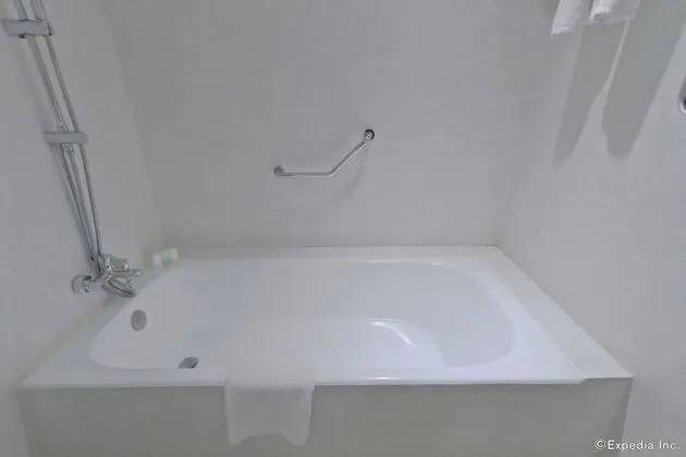 Deluxe (1 King Bed)