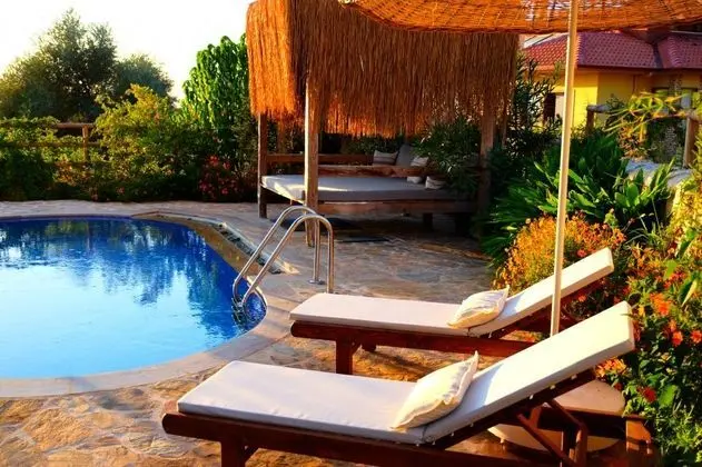 Özel Havuzlu Villa, Deniz Manzaralı