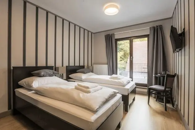 Comfort Tek Büyük Yataklı Oda, Teras, Nehir Manzaralı