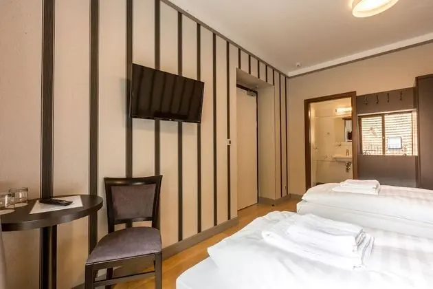 Comfort Tek Büyük Yataklı Oda, Teras, Nehir Manzaralı