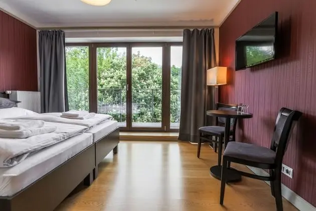 Panoramic Tek Büyük Yataklı Oda, Balkon, Nehir Manzaralı