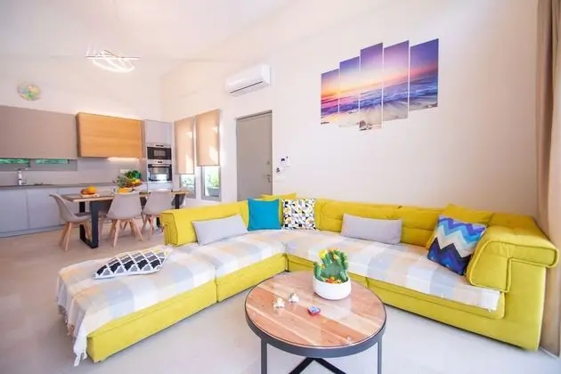 Deluxe Villa