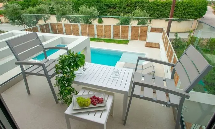 Deluxe Villa