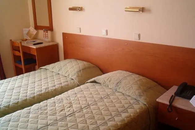 1 Çift Kişilik Veya 2 Tek Kişilik Yatak Standard