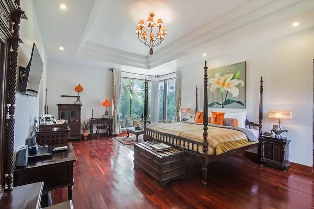 Colonial Suite with Outdoor Jacuzzi - Free Airport Transfers + Daily Afternoon Tea + Daily Massage