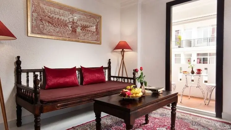 Colonial One-Bedroom Suite - Free Airport Transfers + Daily Afternoon Tea