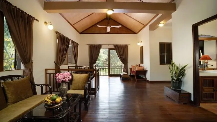Private Two-Bedroom Home - Free Airport Transfers + Daily Afternoon Tea