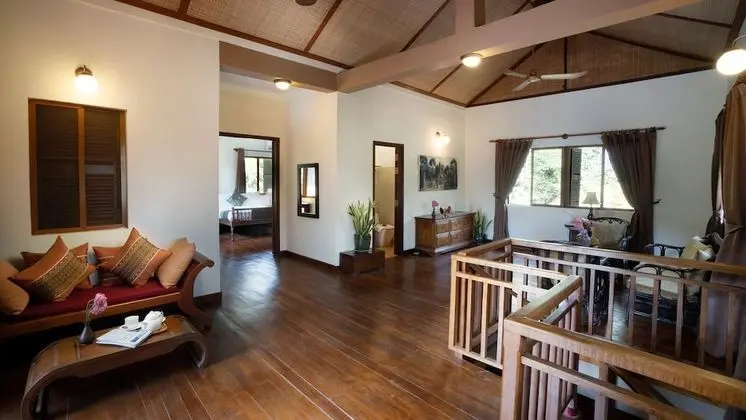 Private Two-Bedroom Home - Free Airport Transfers + Daily Afternoon Tea