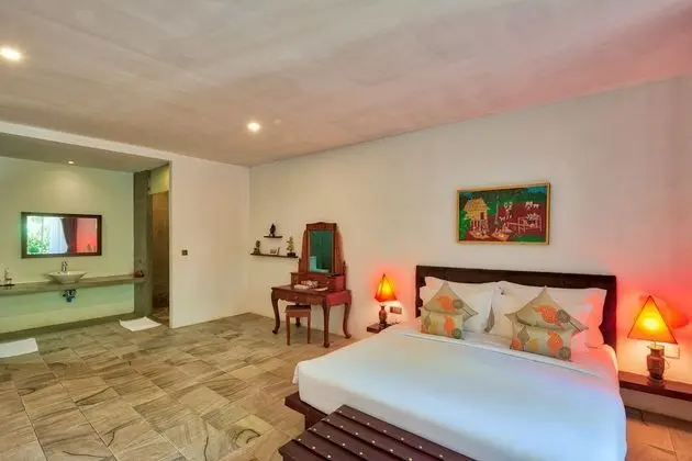 Family Two-Bedroom Suite - Free Airport Transfers + Daily Afternoon Tea