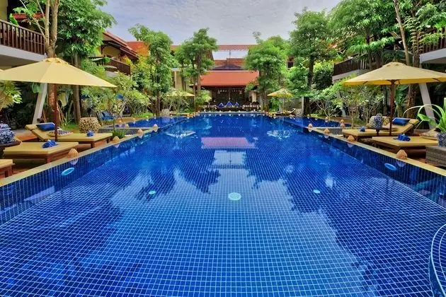 Mini Suite - Free Airport Transfers + Daily Afternoon Tea