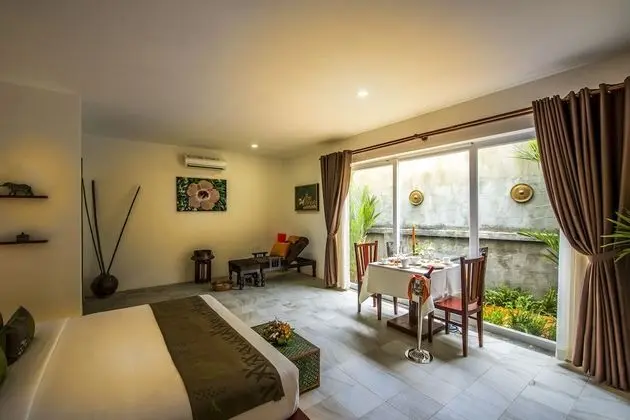 Suite with Terrace - Free Airport Transfers + Daily Afternoon Tea