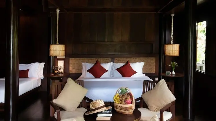 Private Family Villa - Free Airport Transfers + Daily Khmer Lunch + Daily Afternoon Tea