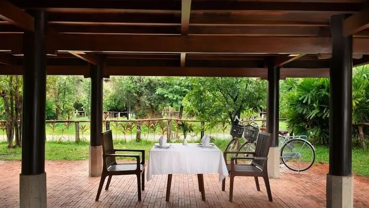 Private Family Villa - Free Airport Transfers + Daily Khmer Lunch + Daily Afternoon Tea