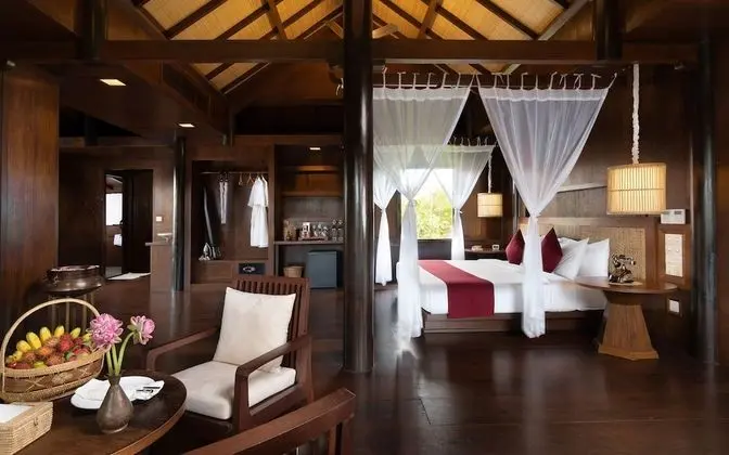 Private Pool Villa - Free Airport Transfers + Daily Khmer Lunch + Daily Afternoon Tea