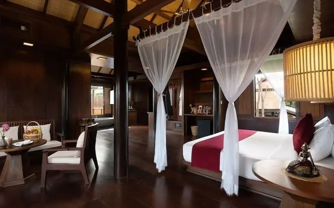 Private Pool Villa - Free Airport Transfers + Daily Khmer Lunch + Daily Afternoon Tea