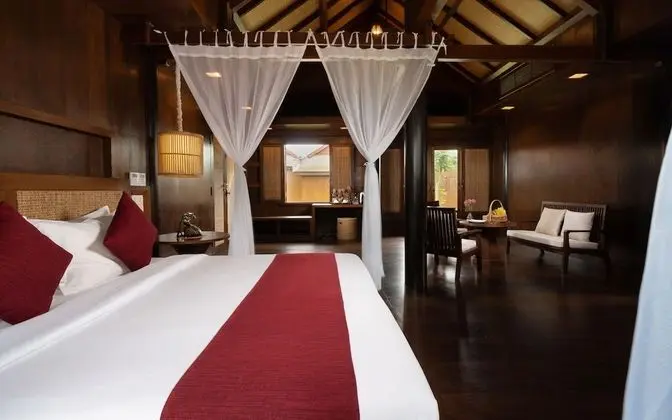 Private Pool Villa - Free Airport Transfers + Daily Khmer Lunch + Daily Afternoon Tea