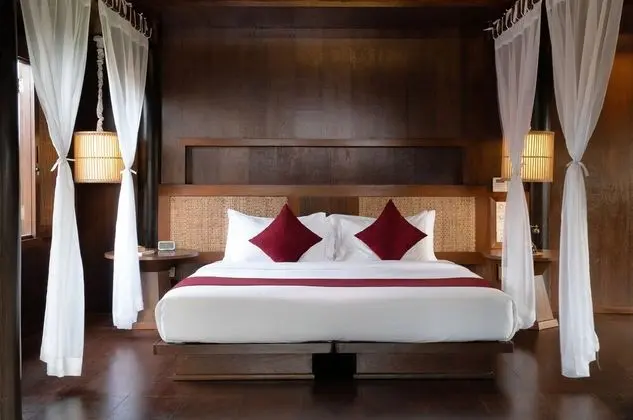 Private Pool Villa - Free Airport Transfers + Daily Khmer Lunch + Daily Afternoon Tea