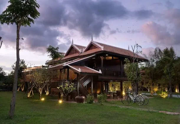 Private Pool Villa - Free Airport Transfers + Daily Khmer Lunch + Daily Afternoon Tea