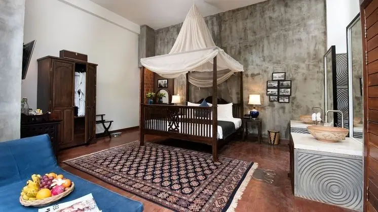 Historical Double Room - Free Airport Transfers + Daily Afternoon Tea