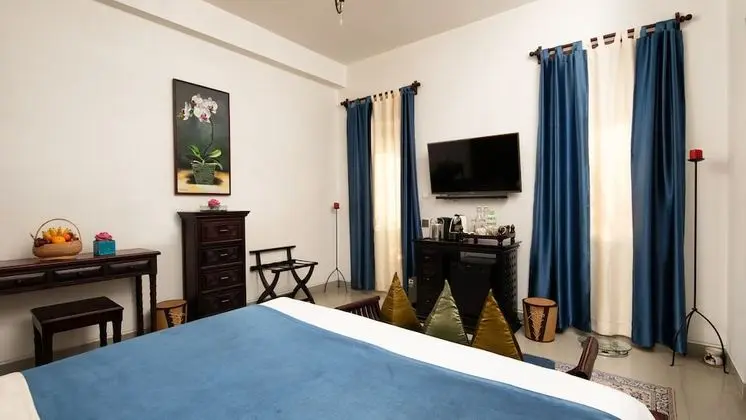 Historical Double Room - Free Airport Transfers + Daily Afternoon Tea