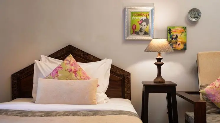 Historical Double Room - Free Airport Transfers + Daily Afternoon Tea