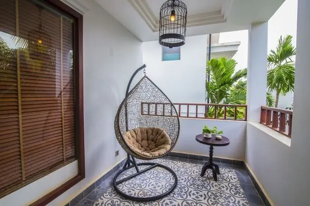 Historical Honeymoon Suite - Free Airport Transfers + Daily Afternoon Tea