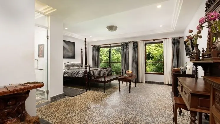 Historical Honeymoon Suite - Romantic Package