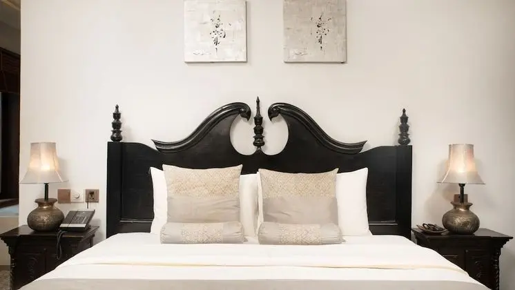 Historical Honeymoon Suite - Romantic Package