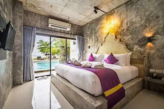 Deluxe Seaview Pool Access