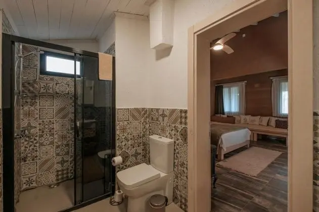 Premium Suite,bahçe Manzaralı,jakuzili Ve Özel Bahçeli