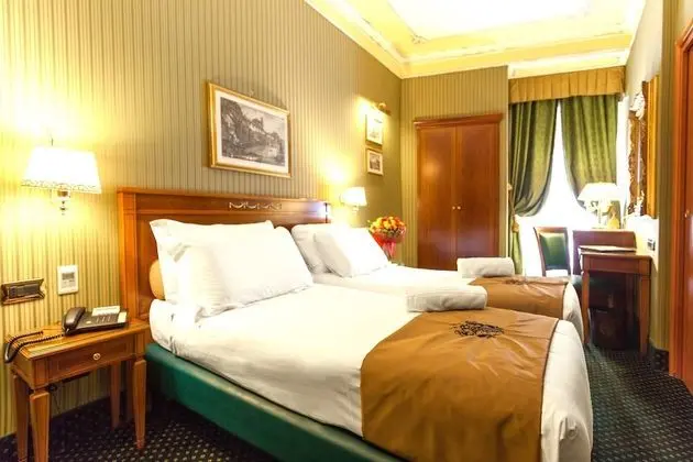 Deluxe Üç Kişilik Oda